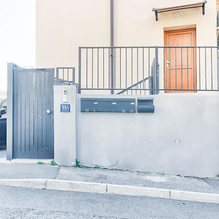 Liberty Sul Golfo Гостевой дом Триест